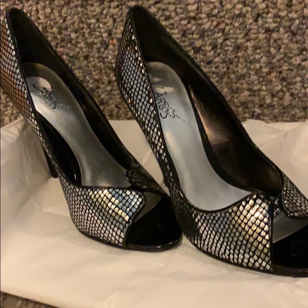 Peep Toe Pumps